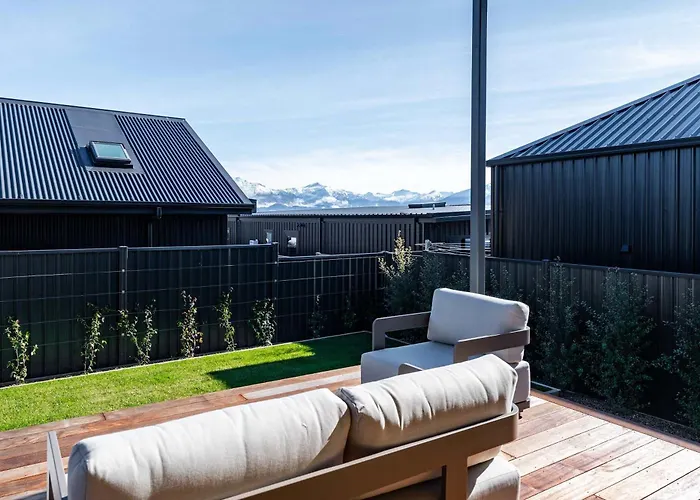 Eliza's Escape With Mountain Views * Wanaka