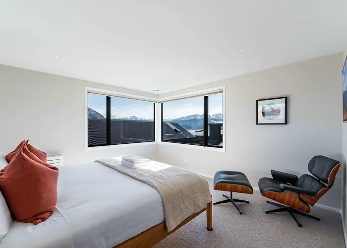 Eliza's Escape With Mountain Views Wanaka