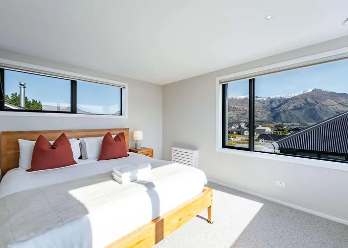 Eliza's Escape With Mountain Views Wanaka
