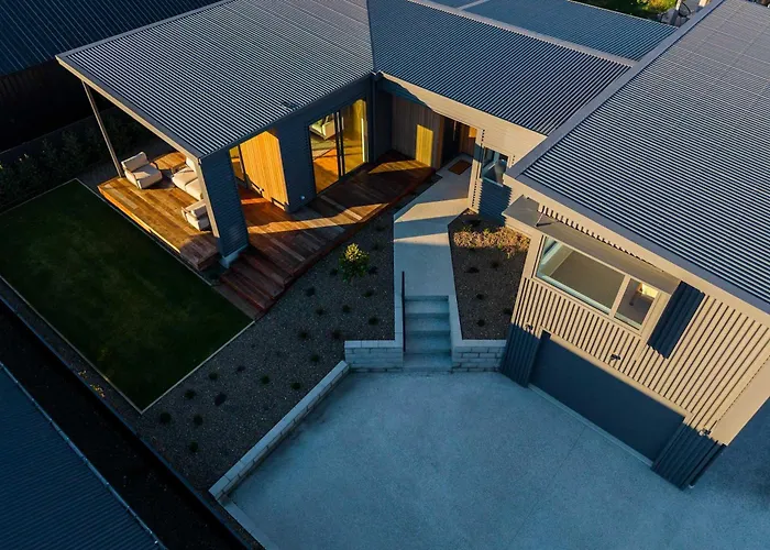 Eliza's Escape With Mountain Views * Wanaka